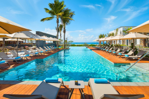 Read more about the article Luxury Mauritius Resorts – 5-Star Hotels & Honeymoon Packages